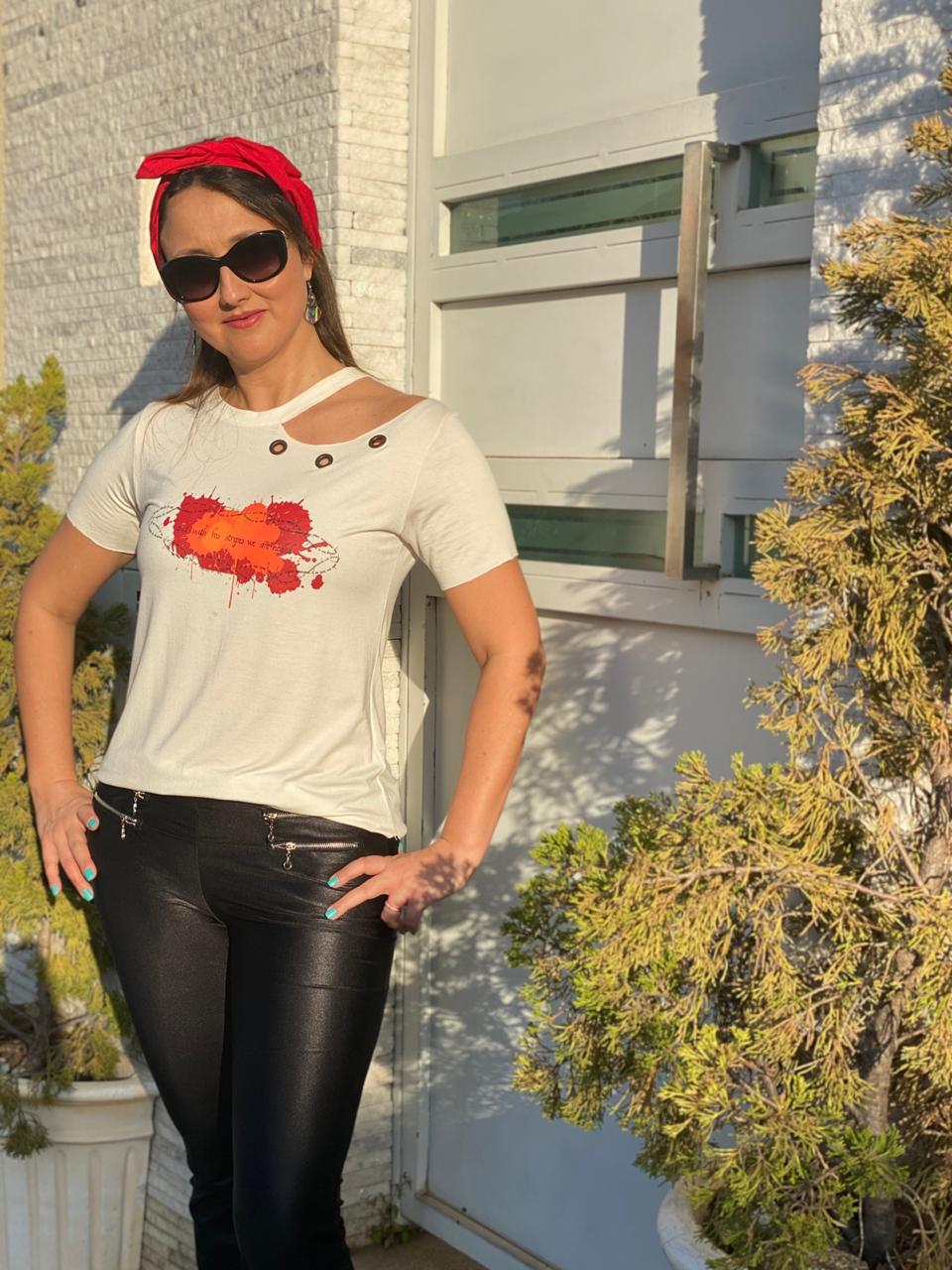 Blusa com ilhós off white – Isaias 53:5 - Imagem 3